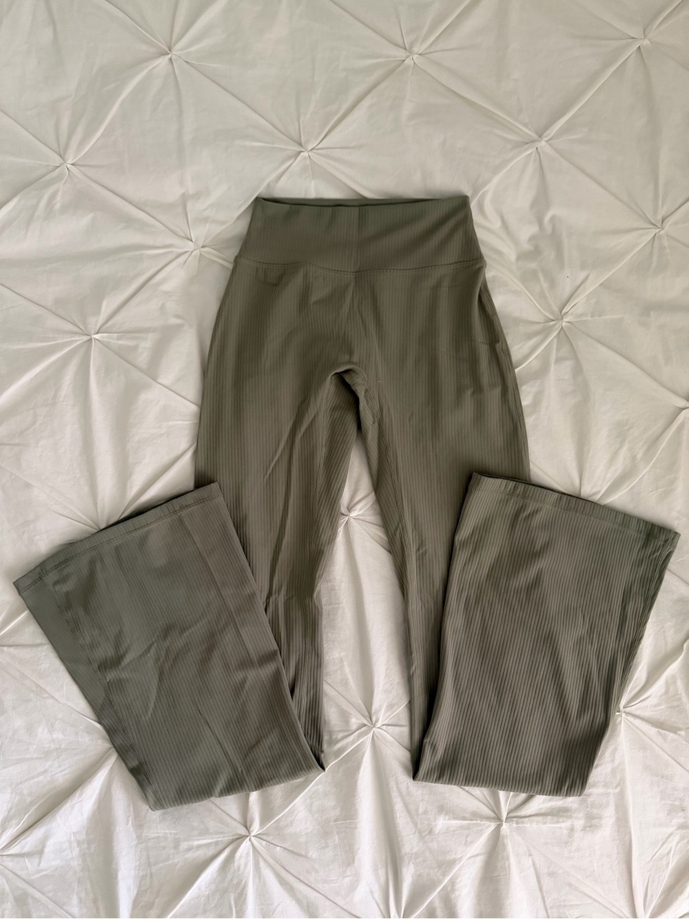 YoungLA Olive Green Ribbed Flare Leggings